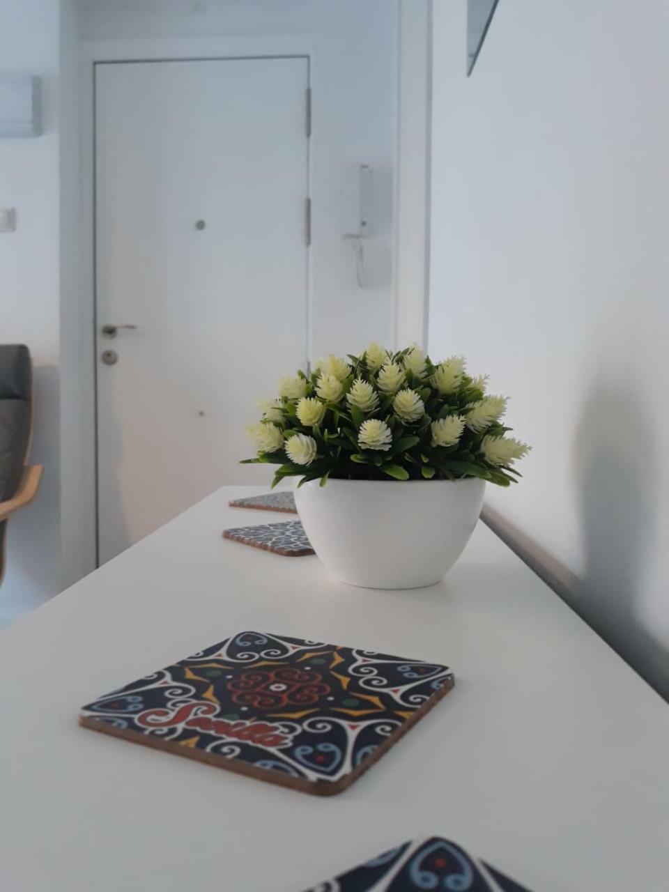 Apartamento Santa Justa Siviglia Esterno foto